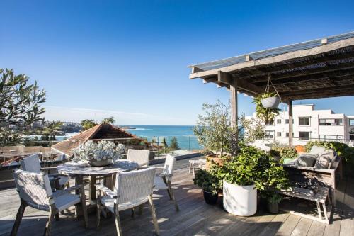 Breezy Coast, Coogee IH