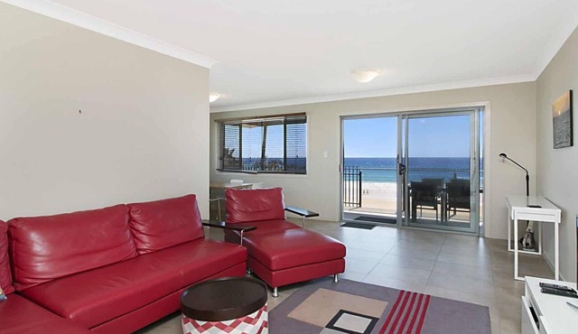 Brixton Rise 3 - Beachfront Tugun