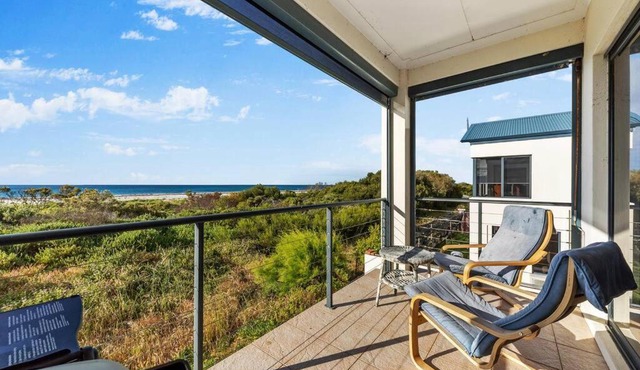Busselton Beachfront Family Holiday Home