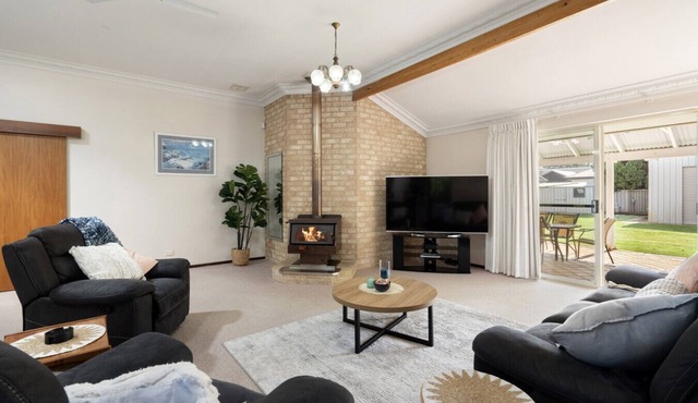 Busselton by the Bay - plus Winter Giveaway