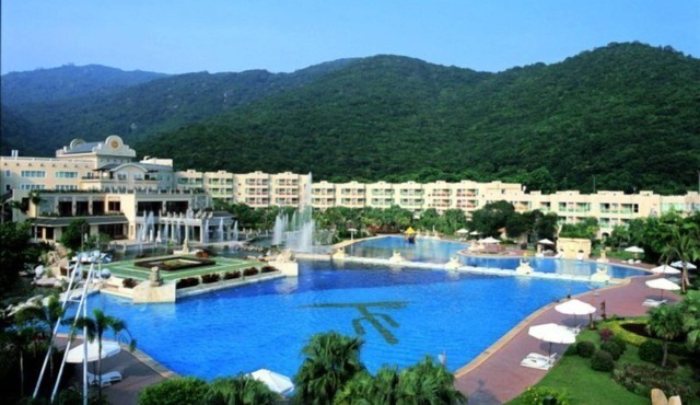 Cactus Resort Sanya by Gloria