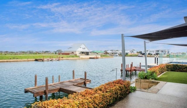 Canal Waters relax and enjoy even bring the boat to the back door