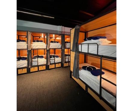 Capsuleaccom Hostel