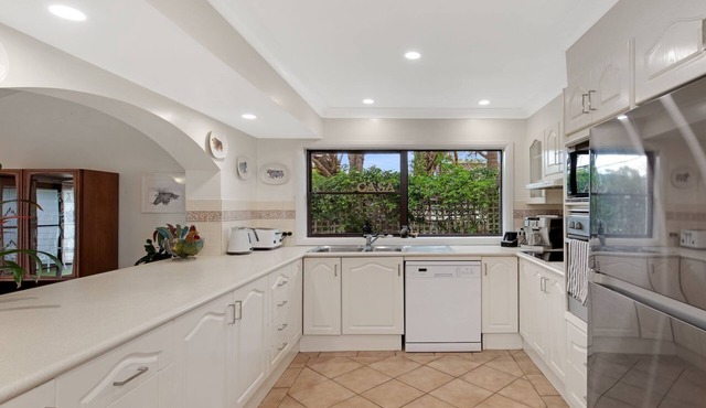 Casa Culburra - mid-century modern style retreat with fireplace, swimming pool, and billiard table