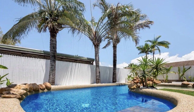 Casa Ubera Pool Villa