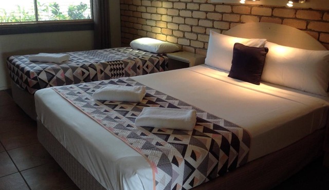 Castle Motor Lodge
