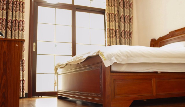 Celebrity Apartment Hotel