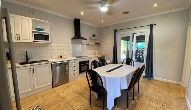 Central 1940s Bendigo Home Hamptons Heritage Reno