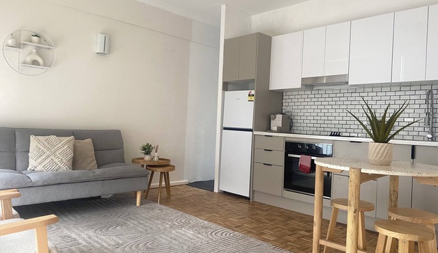 Central Bondi Getaway - up to 8 guest
