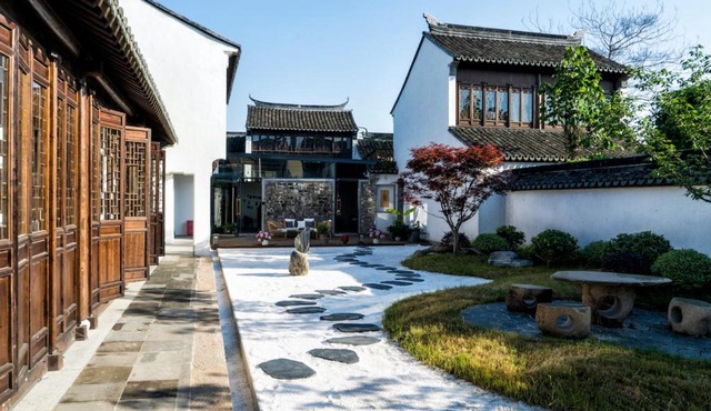 Century Light Villa Suzhou Luzhi Ancient Town
