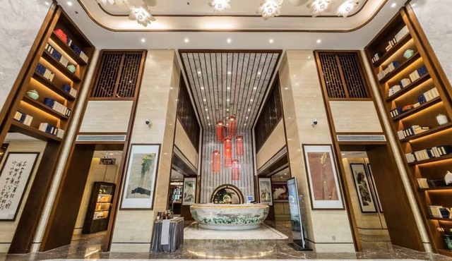 Century Runhua Hotel