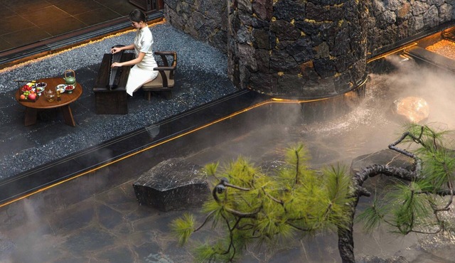 Chinese-style garden resort hotel