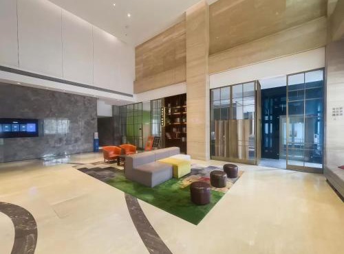 Chiya Cozy Floor-to-Ceiling Window Apartment Near SNIEC, Century Park & Lines 6 & 8 Metro
