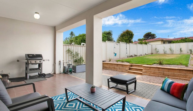 Christies Beach Exclusive Townhouse II