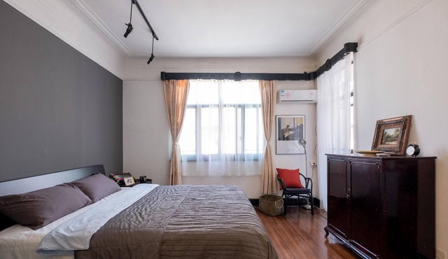 City Center !1100 Sq ft Apt. Near Sbwy 2@Nan Jin Xi Rd. Full Kitchen. Sleeps 4
