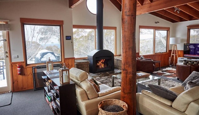 Cloud 9 Alpine Lodge in Dinner Plain