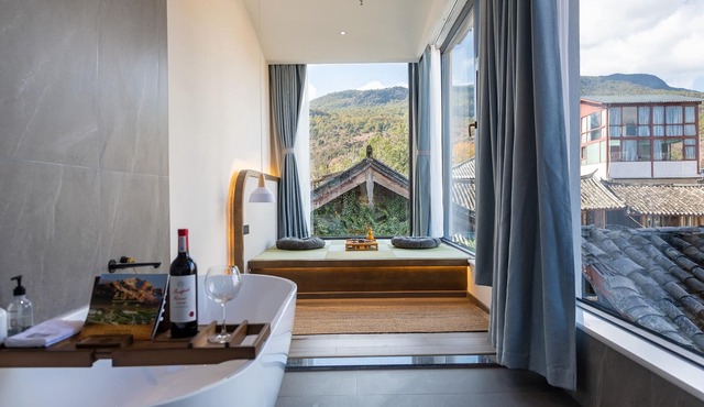 Cloudland View Hotel