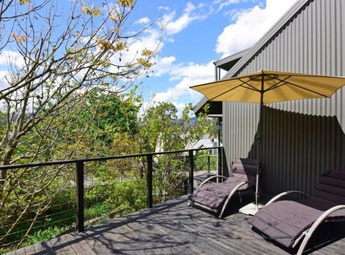 Cloudsong Chalet 2 Close to the village centre