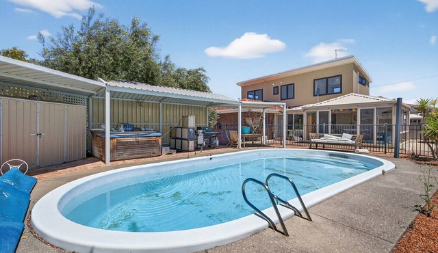 Coastal 2-Bed Home with Pool & Spa