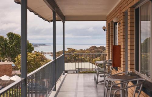 Coastal Comfort Motel
