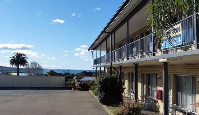 Coastal Comfort Motel