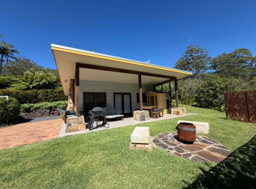 Coffs Coast Mountain Retreat Cabin 1