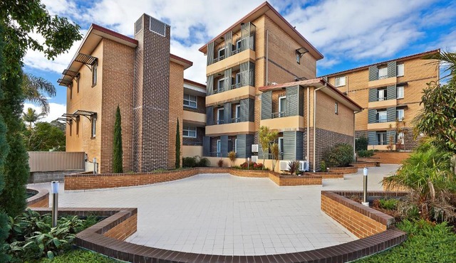 Comfort Inn & Suites Burwood