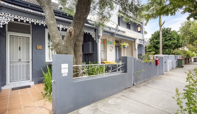 Comfortable Terrace in Central Location