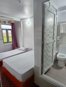 Community Holiday Inn