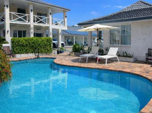 Cooks Endeavour Motor Inn - Near beach & Gold Coast Airport