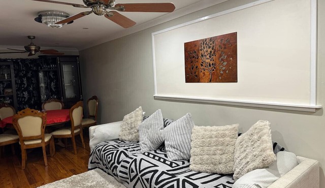 Cosy & Pvt 1 Bedroom Studio with own backyard