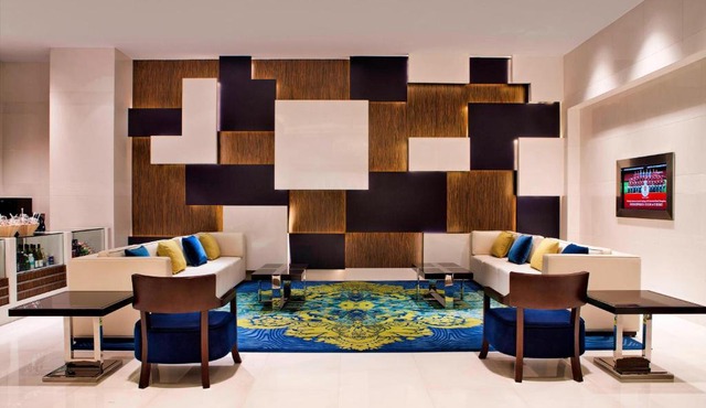 Courtyard by Marriott Hangzhou Wulin at West Lake
