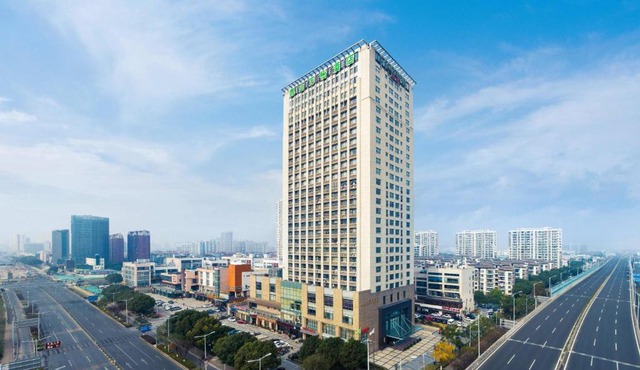 Courtyard by Marriott Kunshan