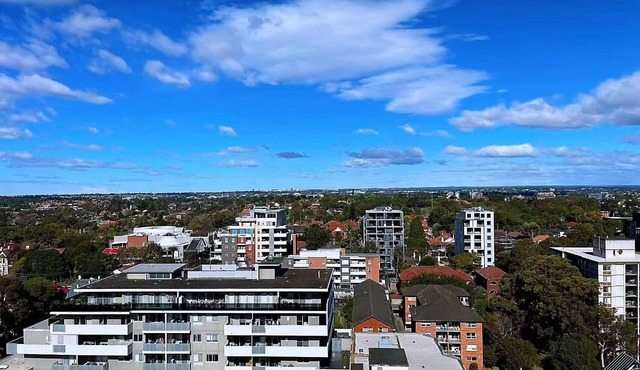 Cozy 1B1B in Burwood CBD