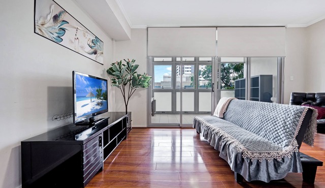 Cozy 2B2B at central of burwood