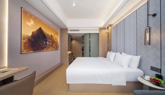 Cozy Business Hotel