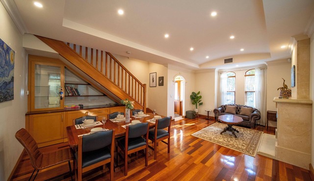 Cozy Home with fireplace 5mins to beach