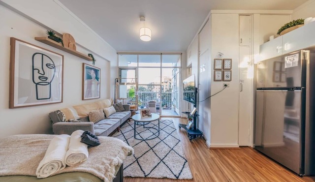 Cozy Studio in Central Glebe