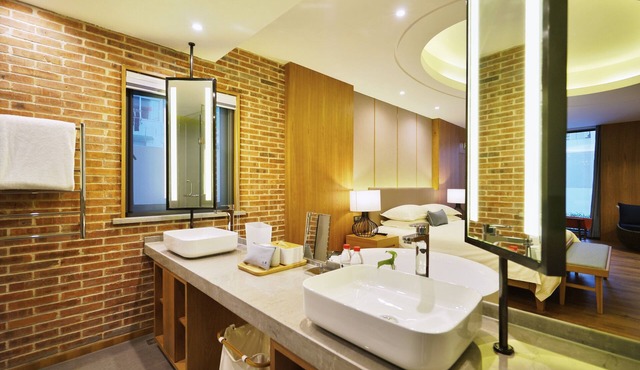 Cozylife Hotel Westlake
