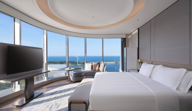 Crowne Plaza Weihai Binhai by IHG
