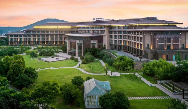 Crowne Plaza Xuzhou Dalong Lake by IHG