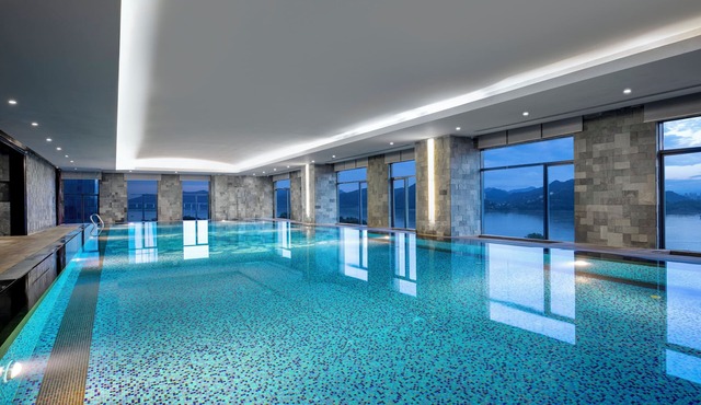 Crowne Plaza Yichang by IHG