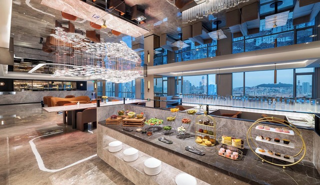 Crystal Hotel Qingdao MixC Shandong Road