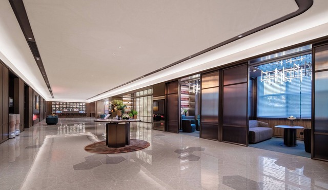 Crystal Hotel Yantai Municipal Gov MixC