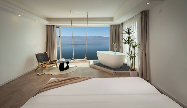 Da Li Yu Jia Ren Hotel
