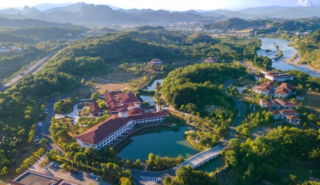 Dahongpao Resort