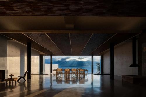 Dali Fanchen Half-Mountain Seaview Resort Hotel