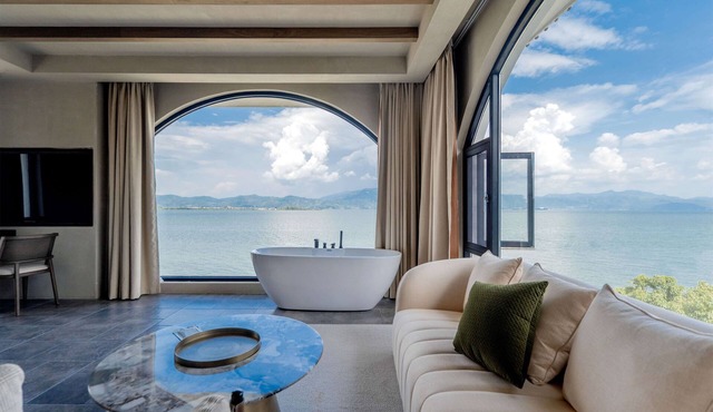 Dali Qingmai Seaview Resort