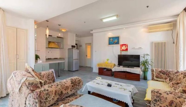 Dalian Xiuzhu Building Apartment