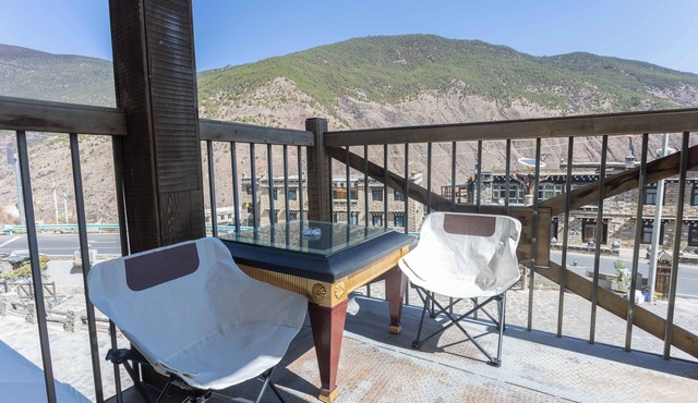Daocheng Yading Shiruo Hotel
